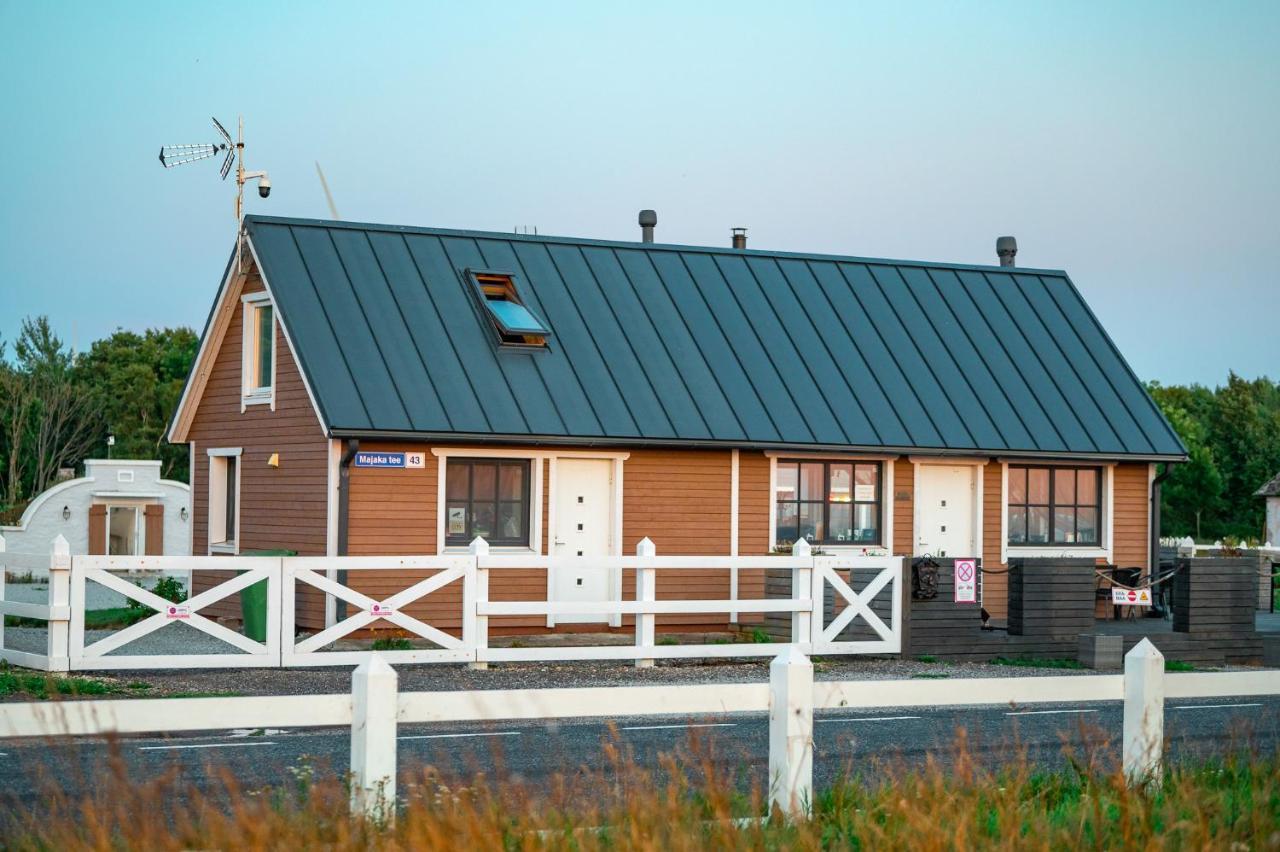 Pakri Parun Aparthotel Палдиски Екстериор снимка